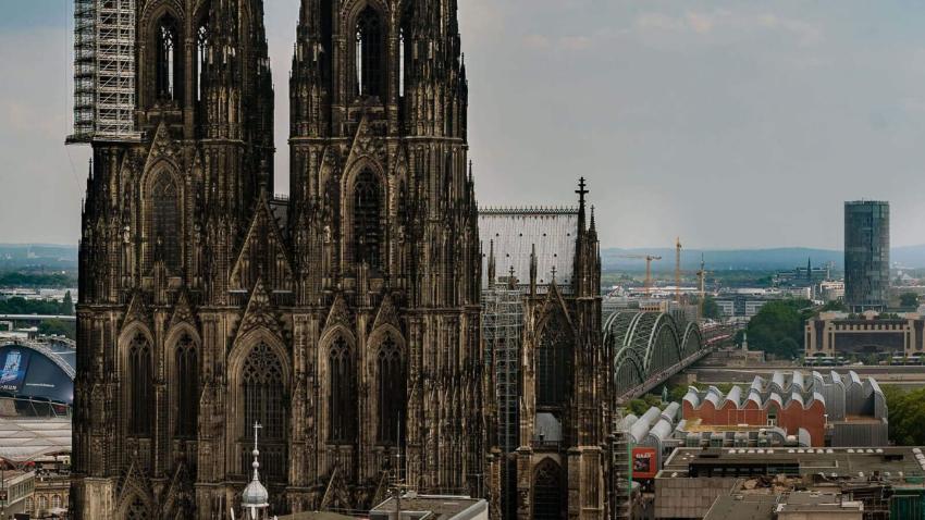 Kölner Dom von vorne