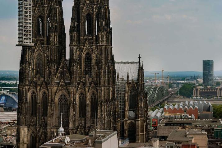 Kölner Dom von vorne